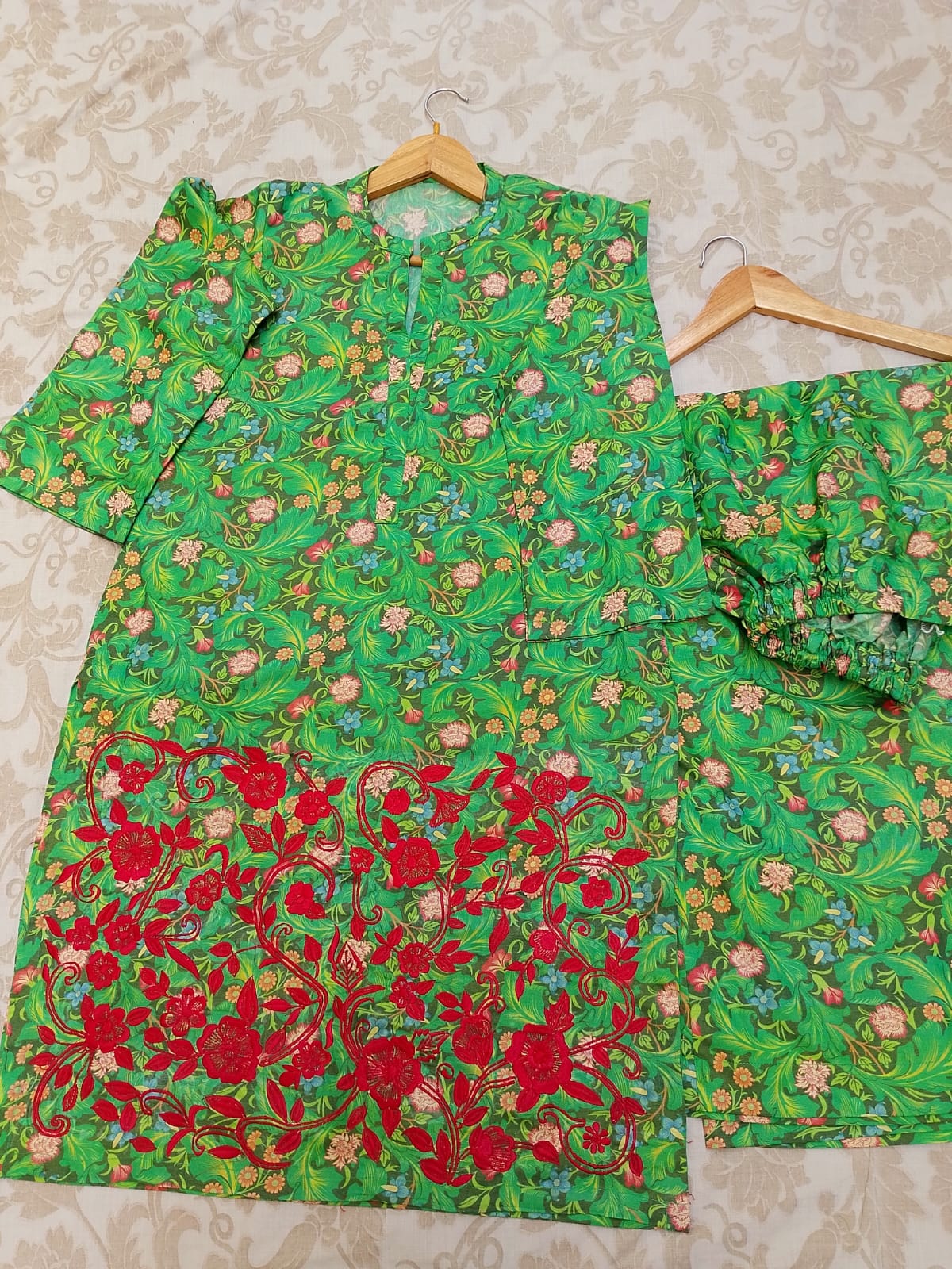 Emerald Grace – 2 Piece Printed & Embroidered Unstitched Winter Dhanak Suit