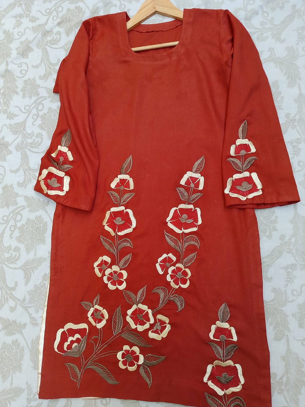 Copper Charm – 2 Piece Embroidered Unstitched Winter Dhanak Suit