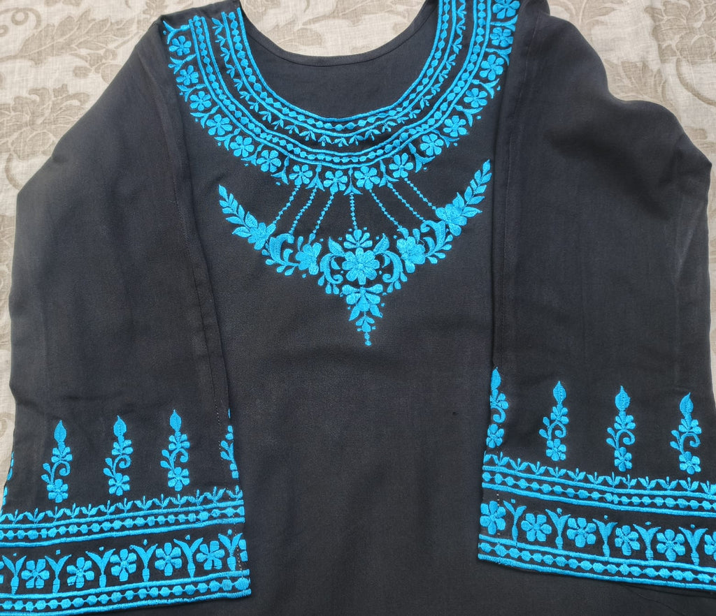 Noir Elegance – 2 Piece Embroidered Unstitched Winter Dhanak Suit