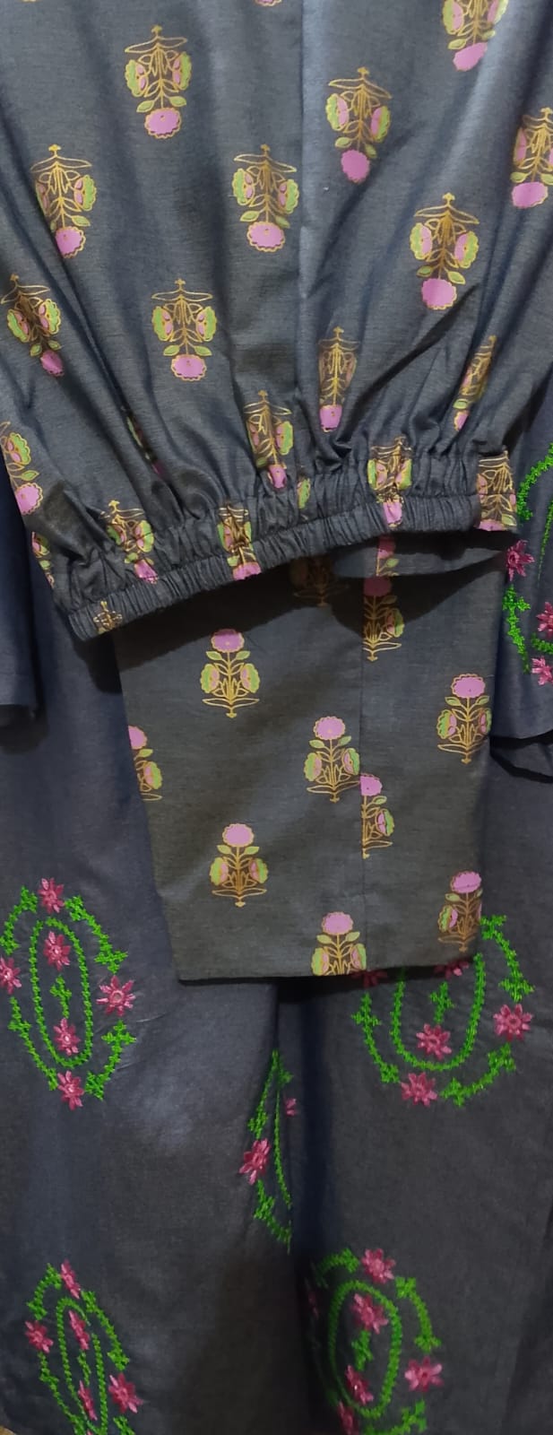 Grey Muse – 2 Piece Embroidered Winter Dhanak Suit